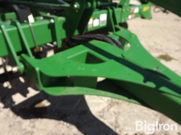 2013-john-deere-2310-image-18