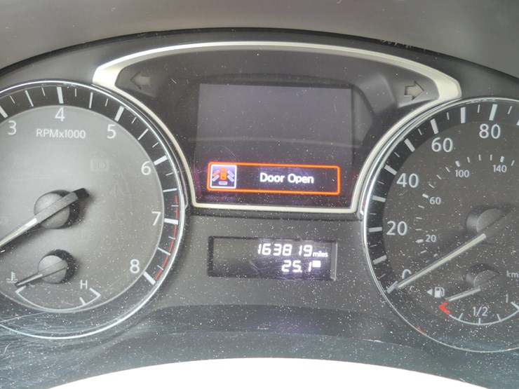 2014-nissan-pathfinder-image-15