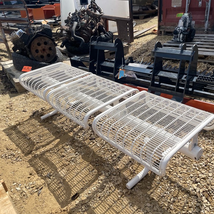 #3013 • Metal Bench
