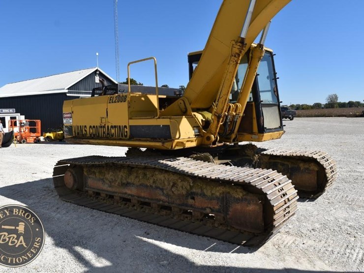 1990-caterpillar-el200b-image-9