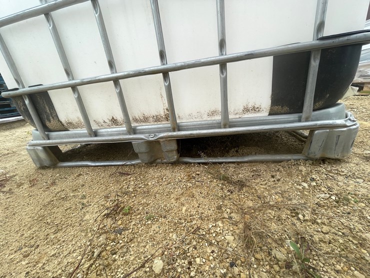 #3039-•-caged-poly-water-totes-image-10