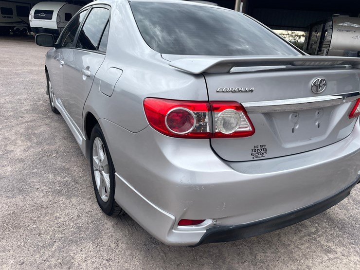 #2765-•-2011-toyota-corolla-(title-in-delay)-image-7