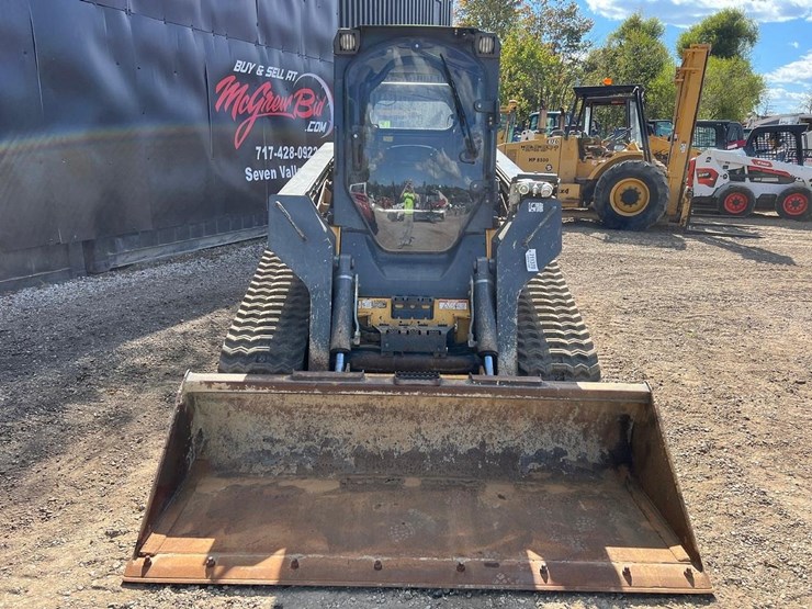 2016-deere-333e-image-10
