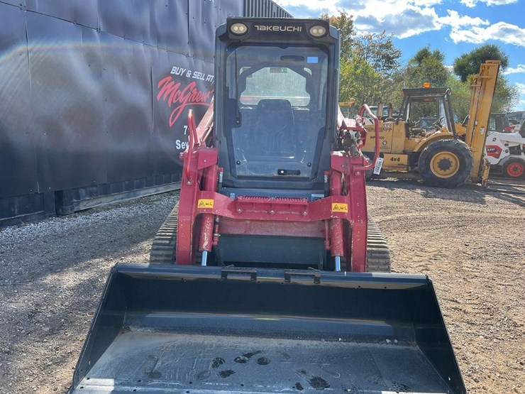 2023-takeuchi-tl12v2-image-11
