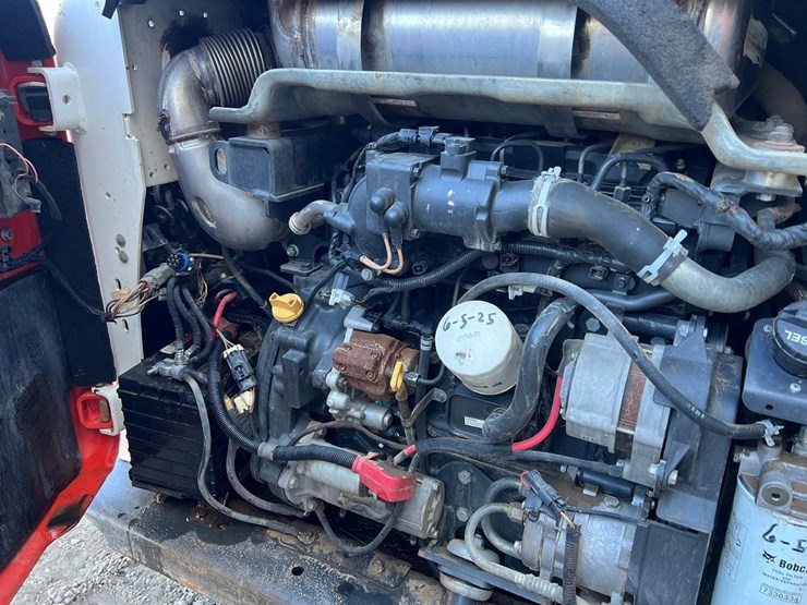 2020-bobcat-t770-image-6