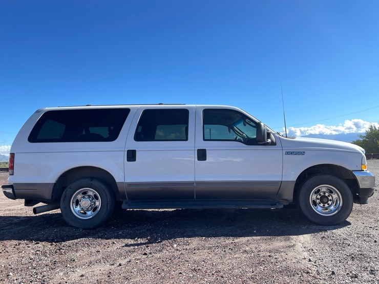 2003-ford-excursion-image-4