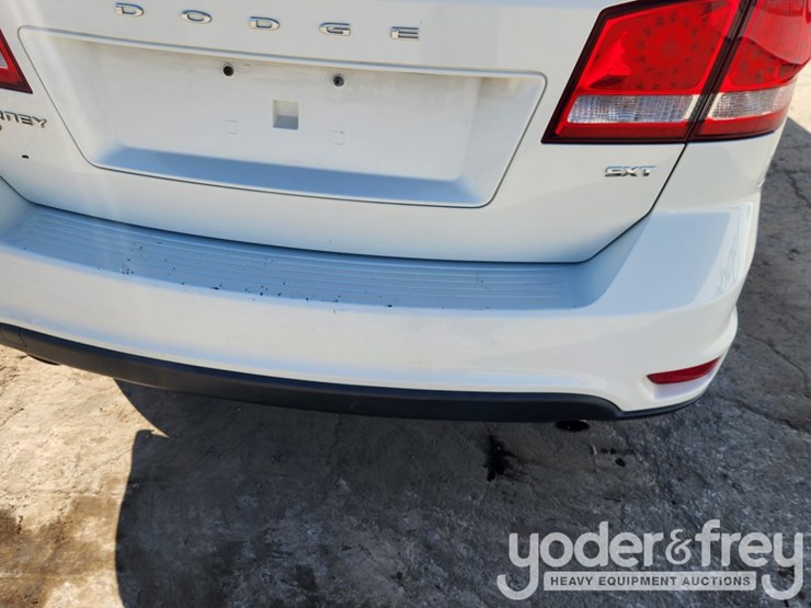 2012-dodge-journey-image-43