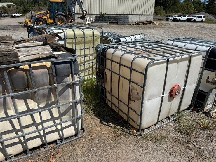 #46843-•-lot-of-poly-tanks-w/cages-inv#46843-image-14