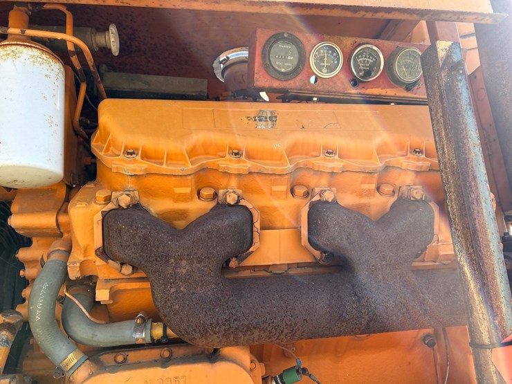 caterpillar-3208-image-21