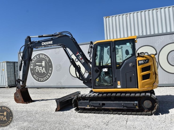 2023-deere-85-p-tier-image-17