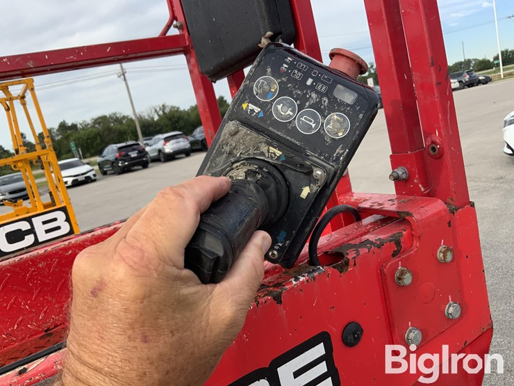 2019-massey-ferguson-730-image-15