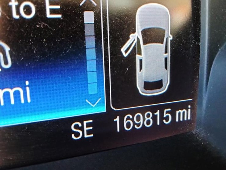 2016-ford-escape-se-image-7