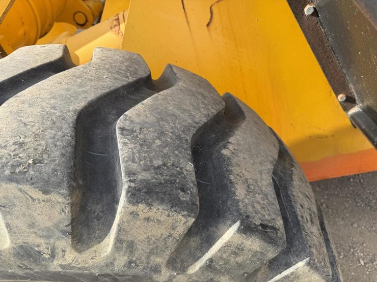 deere-544e-image-56