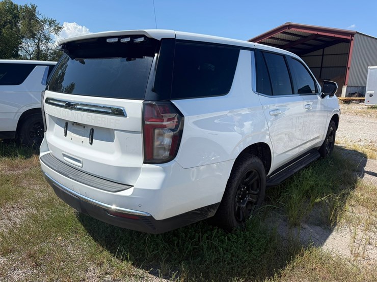 2021-chevrolet-tahoe-image-3