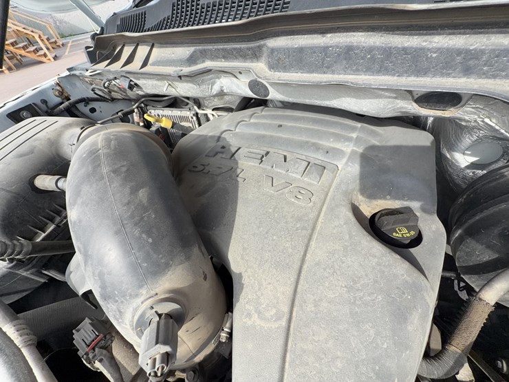 2014-dodge-1500-image-26