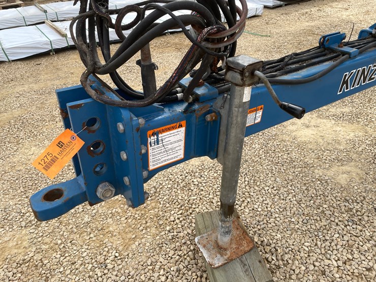 #1275-•-kinze-12'-corn-planter-image-47