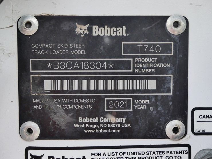 2021-bobcat-t740-image-19