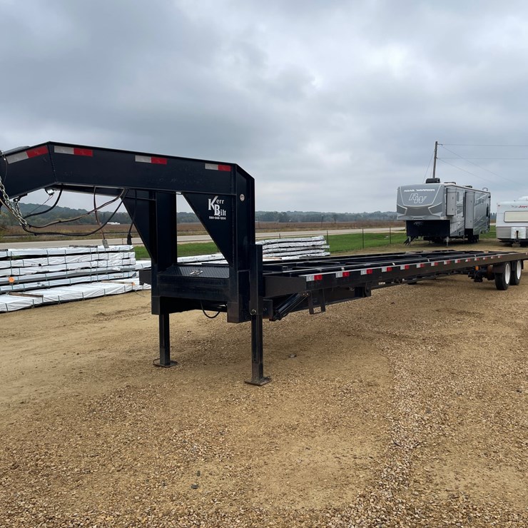#112 • 2022 Keer-Bilt 44' Gooseneck Trailer (Has WI Title)