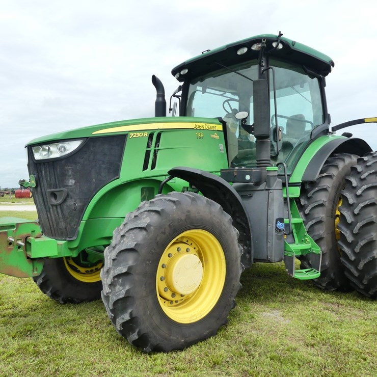 JOHN DEERE 7230R