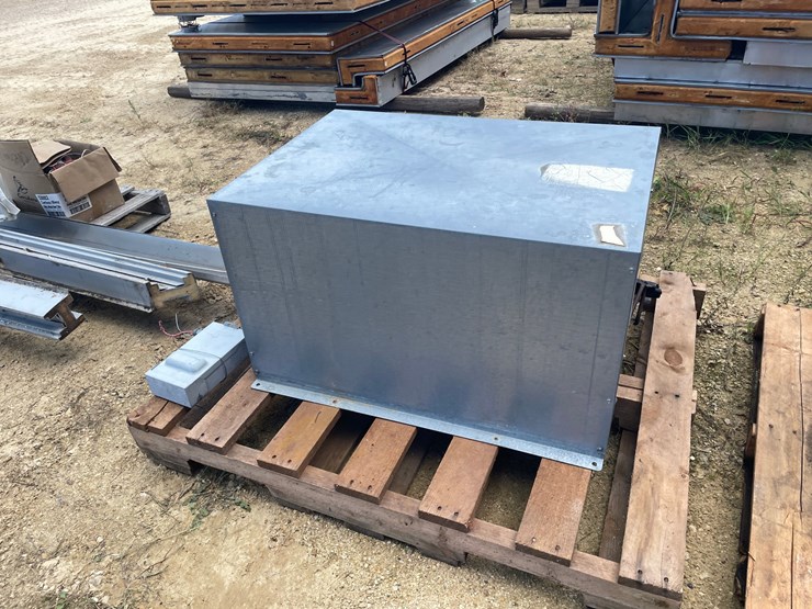 #1269-•-(1)-walk-in-cooler-and-(1)-freezer-image-34