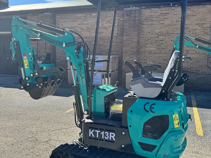 2026-unused-kt13r-mini-excavator-image-2