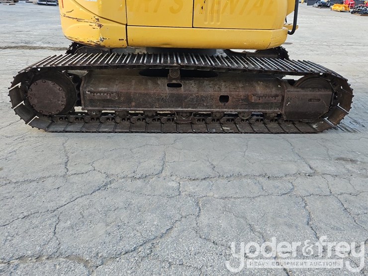 2016-deere-135g-image-9
