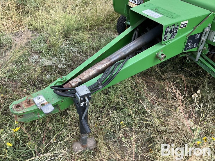2001-john-deere-567-image-10