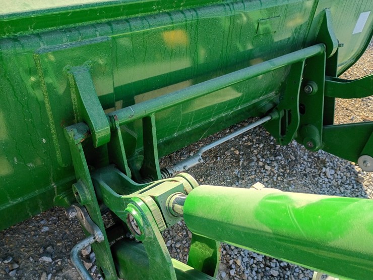 2023-john-deere-540m-image-11