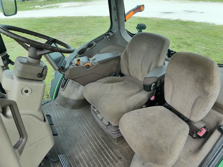 john-deere-7230r-image-11