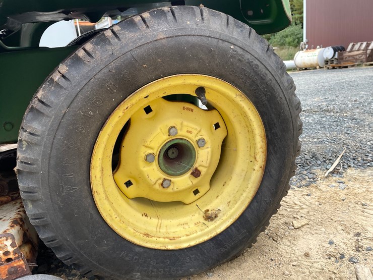 john-deere-110-image-19