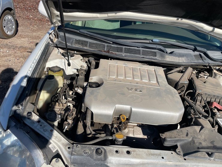 #2762-•-2005-toyota-avalon-(title-in-delay)-image-33
