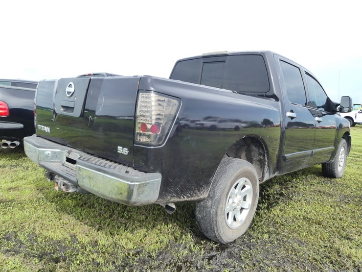 2004-nissan-titan-image-3