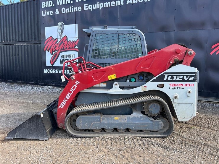 2023-takeuchi-tl12v2-image-3