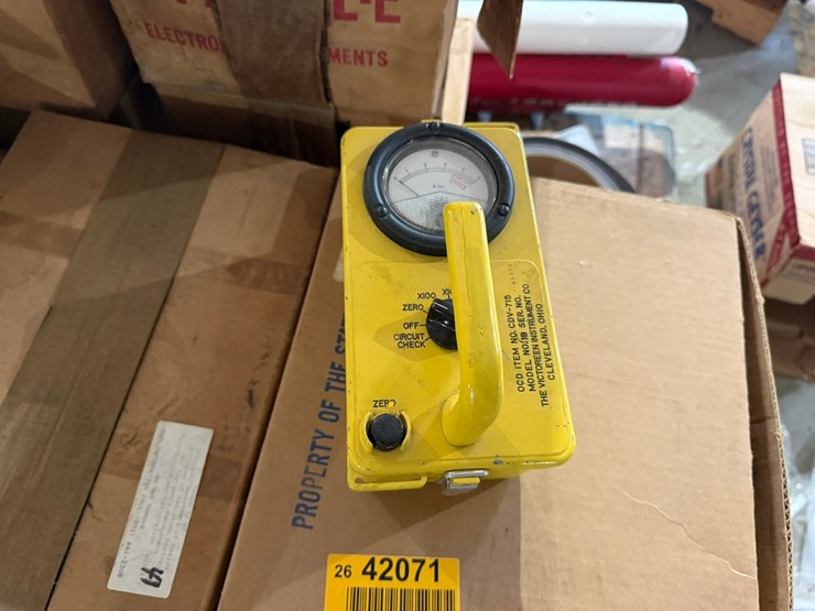 #42071-•-lot-of-(~30)-boxes-of-radiation-detection-sets-image-7