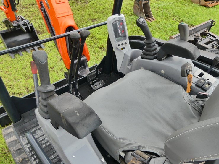 kubota-u27-4-image-14