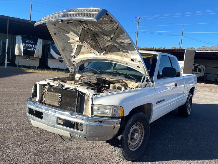 #2760-•-2001-dodge-ram-(title-in-delay)-image-48