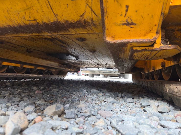jcb-225t-image-25