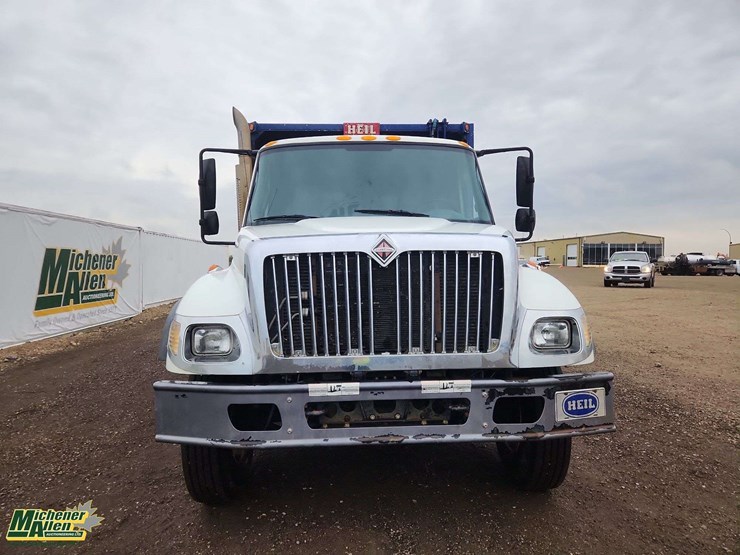 2007-international-workstar-7400-image-15