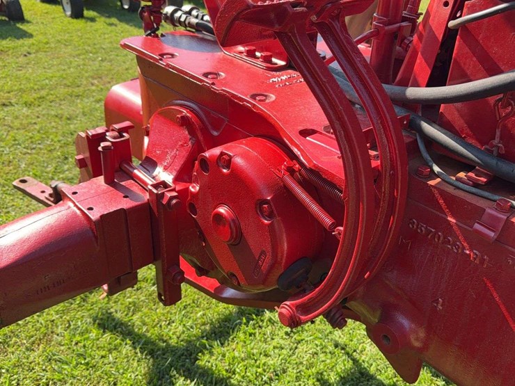 farmall-super-m-image-22