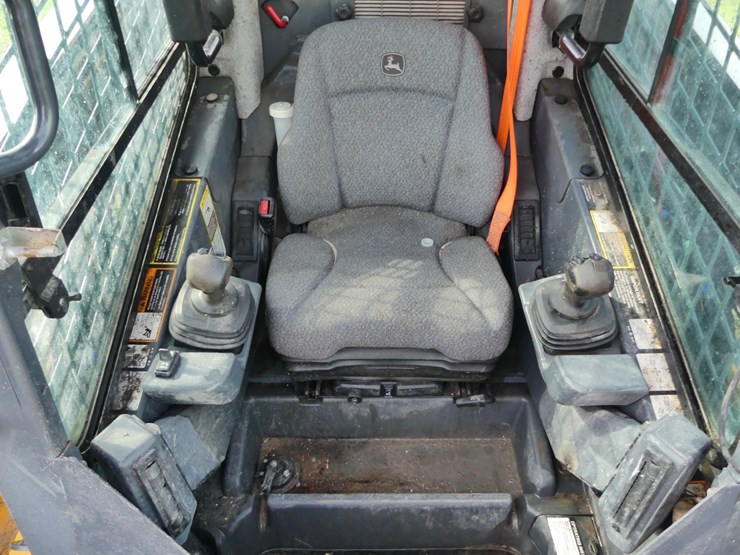 deere-333g-image-13