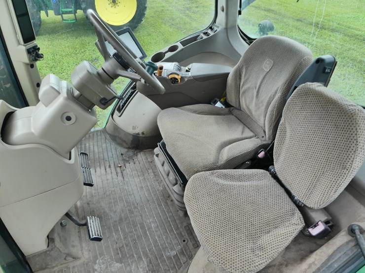 john-deere-7210r-image-13