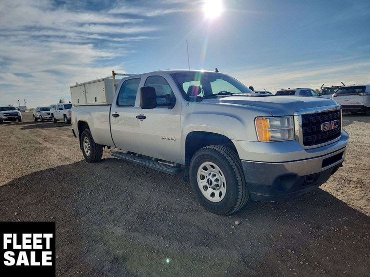2014-gmc-sierra-3500hd-image-2