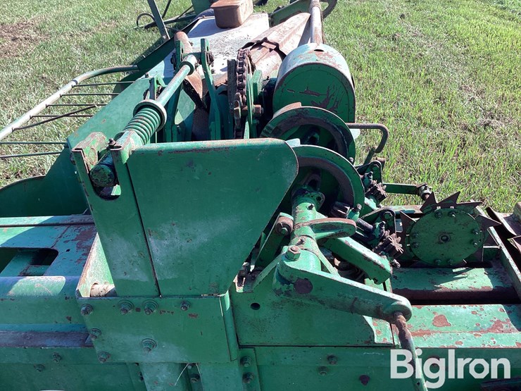 john-deere-14t-image-10