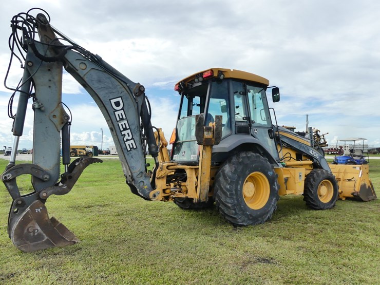 2015-deere-410l-image-3