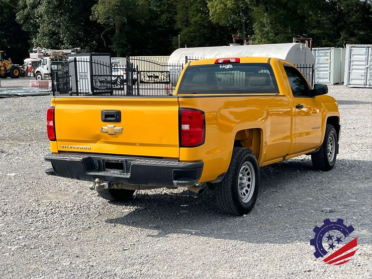 2017-chevrolet-silverado-1500-image-21