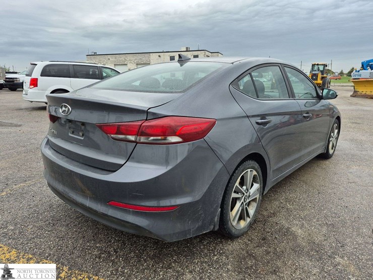 2017-hyundai-elantra-gl-4dr-sedan-image-5