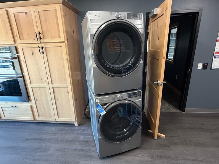 whirlpool-smart-washer/dryer-set-image-1