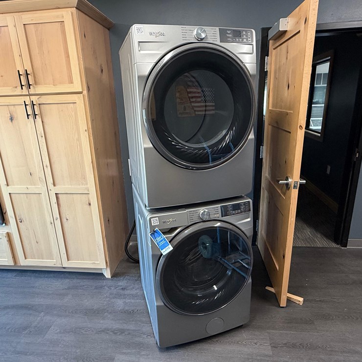 Whirlpool Smart Washer/Dryer Set