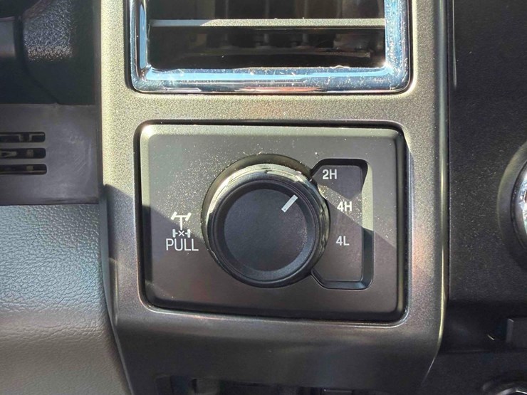 2017-ford-f250-xlt-image-23