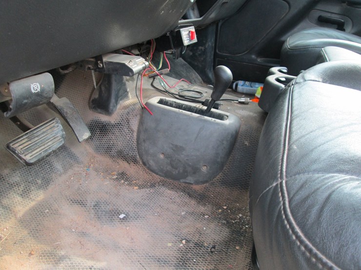 2006-chevrolet-2500hd-image-21